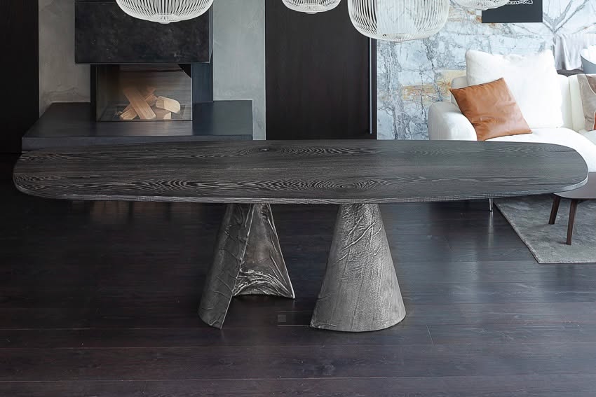 Aus einem Stück Natur, verwandelt durch Feuer, Handwerk und Zeit.
Ein Tisch von Stefan Knopp.🪾#massivholz #holztisch #Holzhandwerk #naturebyknopp #schreiner #interieur #esstisch #austriandesign #handwerk #unikat