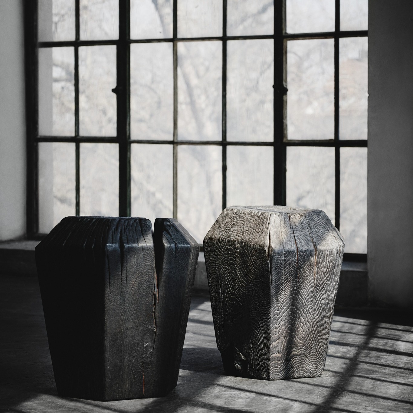 Licht, Schatten und die Kraft des Holzes.
Die Diamonds aus der Accessoires Collection zeigen, wie Schönheit aus Einfachheit entsteht. 💎#Massivholzdesign #accessoires #naturebyknopp #austriandesign #handmade #schreiner #holzarbeiten #stefanknopp #holzideen #einzelstück